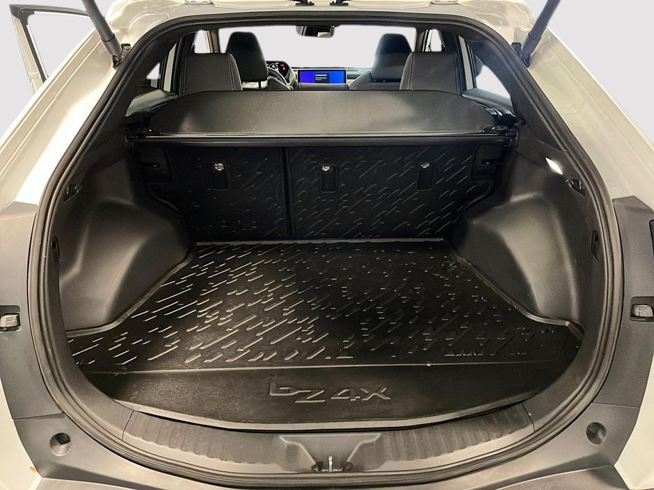 2024 Toyota BZ4X XLE AWD TOIT-PANORAMIQUE-5