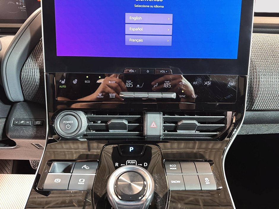 2024 Toyota BZ4X LE-13