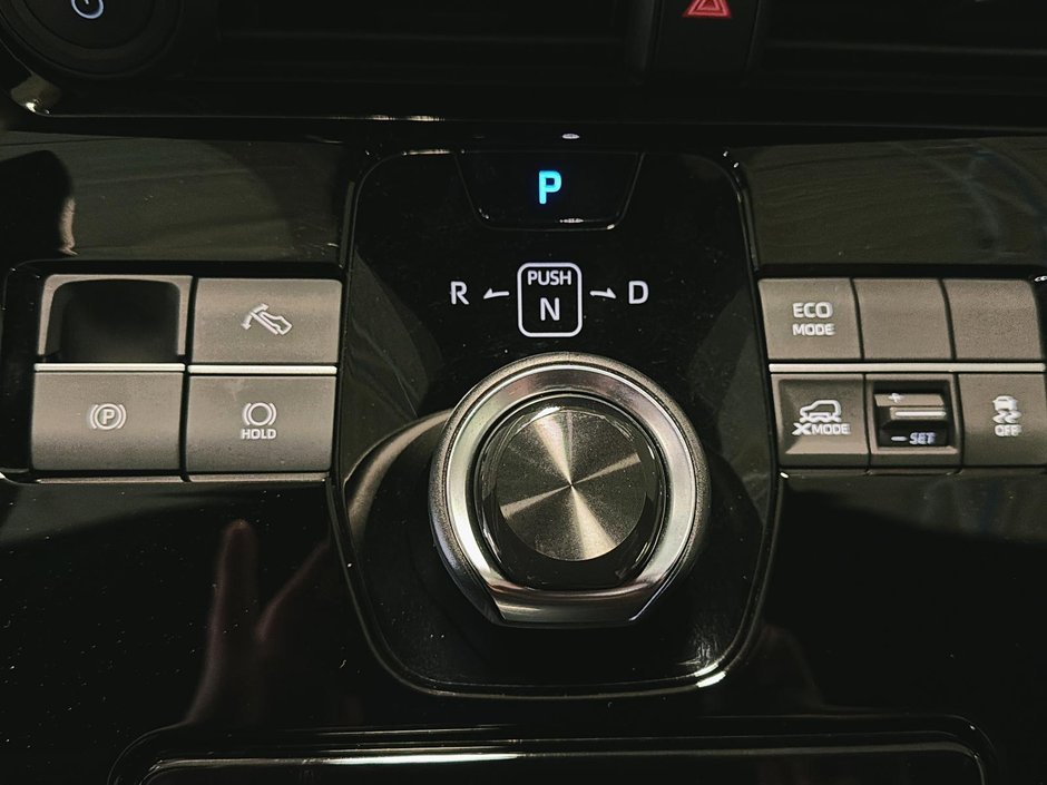 Toyota BZ4X LE AWD 2025-15