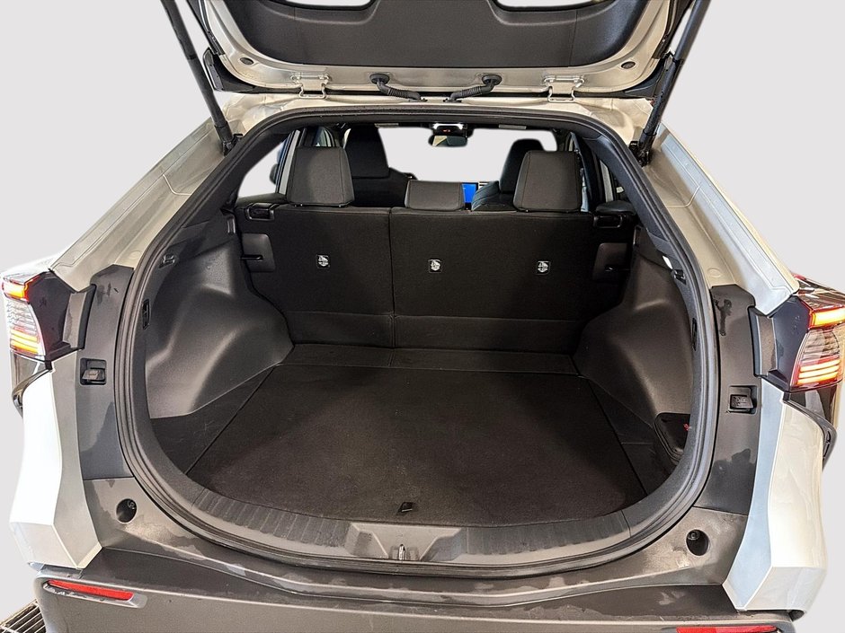 Toyota BZ4X LE AWD 2025-5