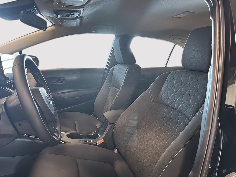 Toyota Corolla LE HYBRID AWD 2025-8