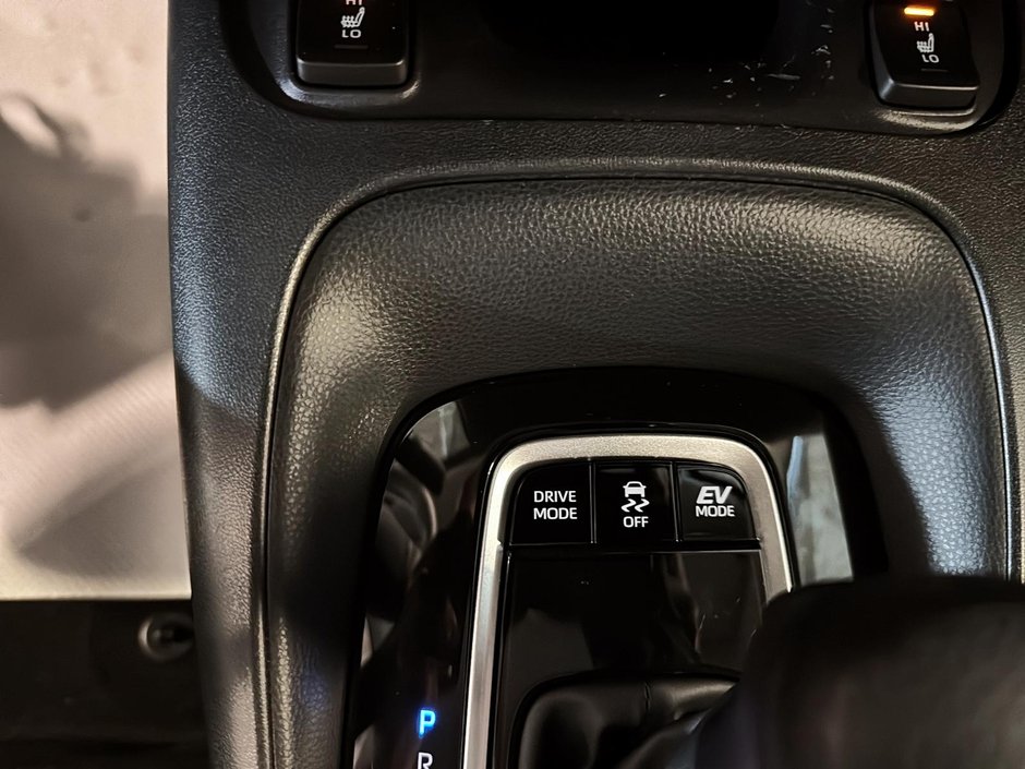 Toyota Corolla LE HYBRID AWD 2025-15