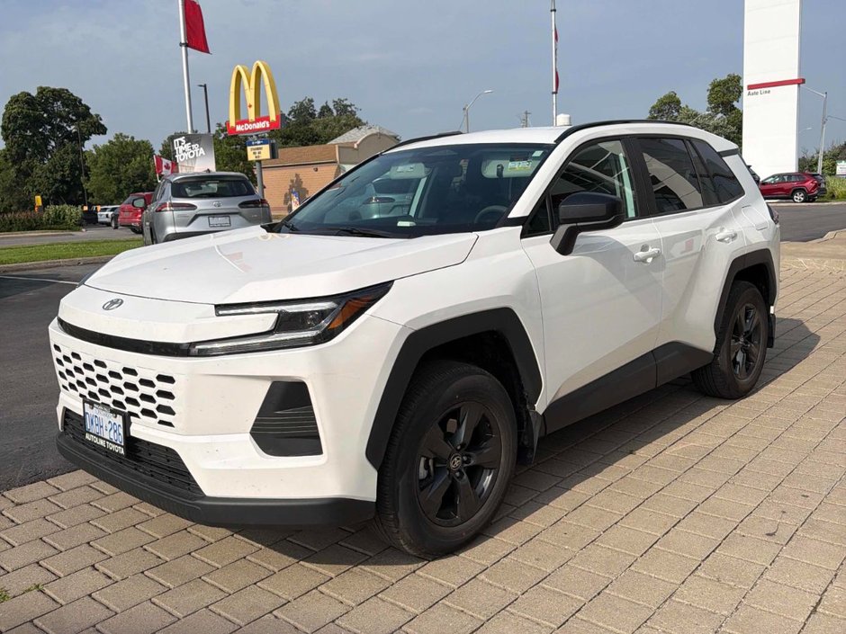 Toyota RAV4 LE AWD 2026 à St-Jean-Sur-Richelieu, Québec
