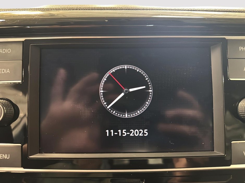 2024 Volkswagen Taos Trendline 4Motion-17