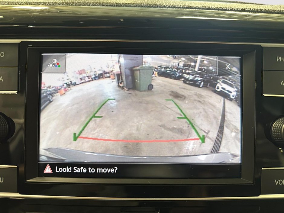 2024 Volkswagen Taos Trendline 4Motion-16