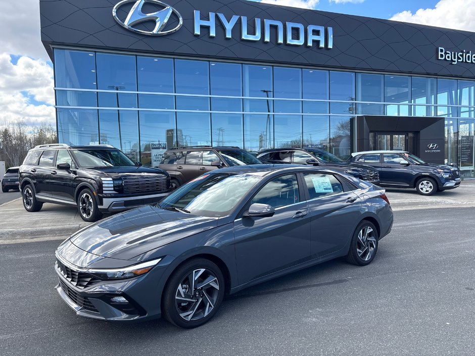 Hyundai Elantra Hybrid Luxury Sedan 2026 à Bathurst, Nouveau-Brunswick
