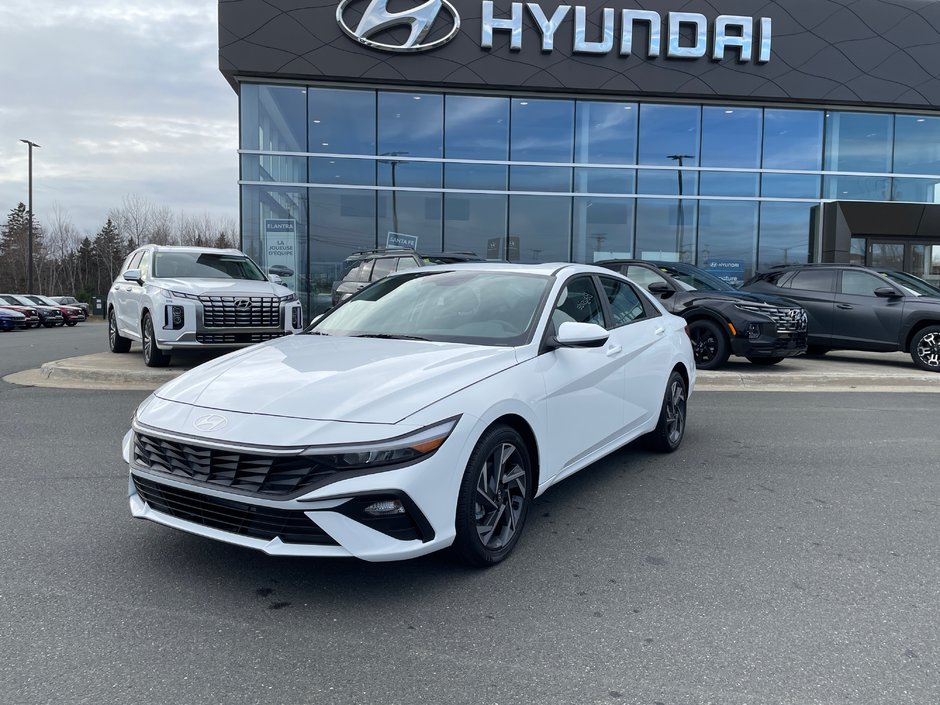 2025  Elantra Preferred IVT w/Tech Pkg in Bathurst, New Brunswick