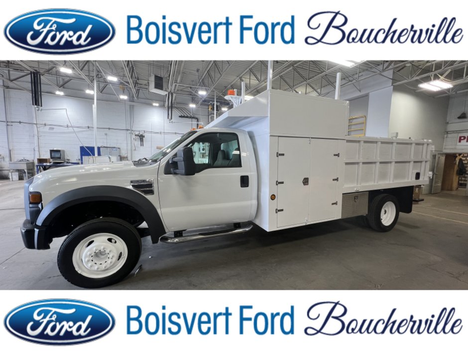 2009 Ford F-550 Cab ord 2RM empat 201po cab à essieu 120po XL in Boucherville, Quebec