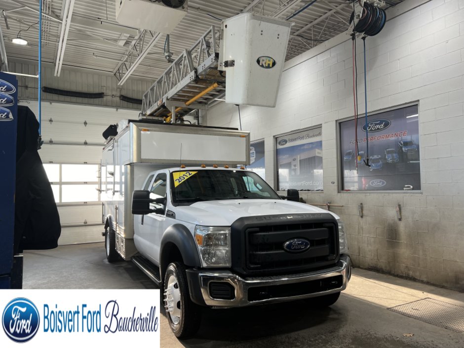 2012 Ford Super Duty F-450 DRW Cabine Super 2RM empat 162po cab à essieu 60po XL in Boucherville, Quebec