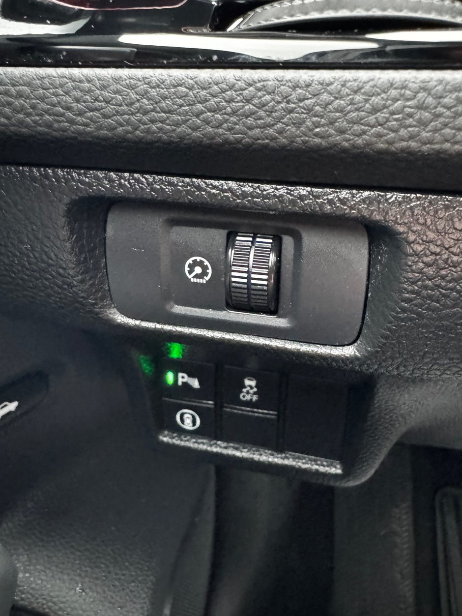 Honda Civic Si Sedan BASE 2023-13