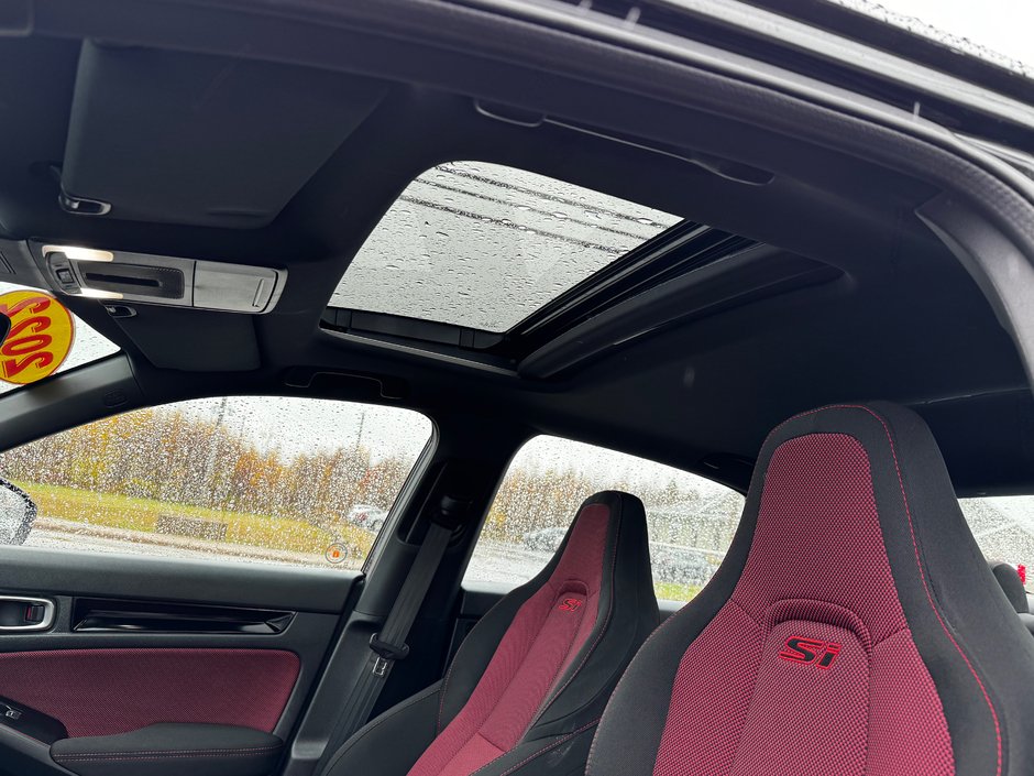 Honda Civic Si Sedan BASE 2023-11