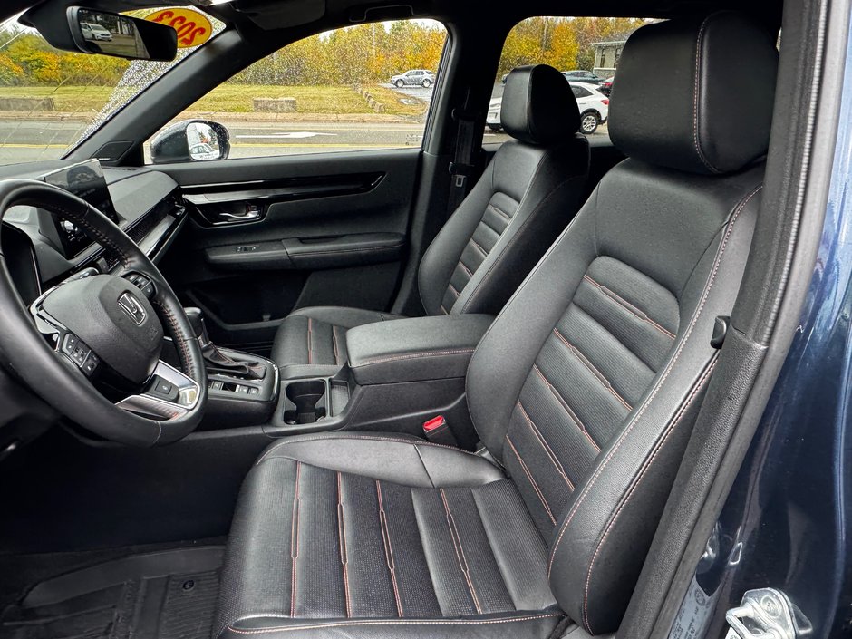 2023 Honda CR-V Hybrid Touring-11