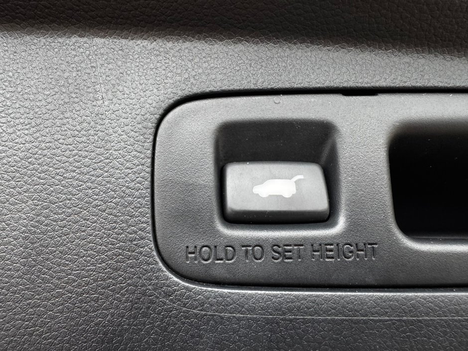 2023 Honda CR-V Hybrid Touring-9