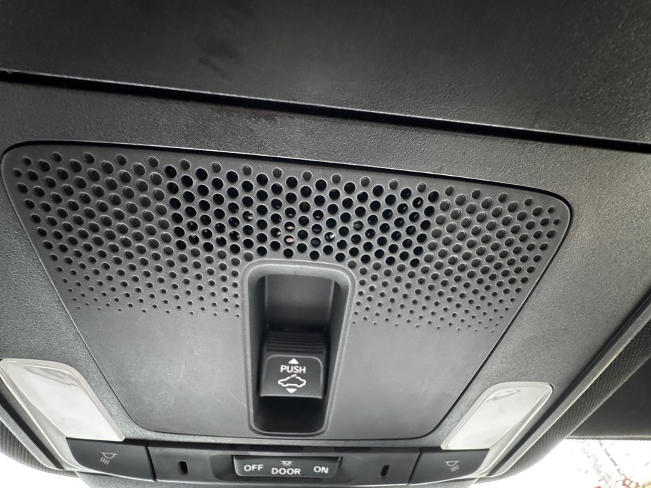 2023 Honda CR-V Hybrid Touring-17