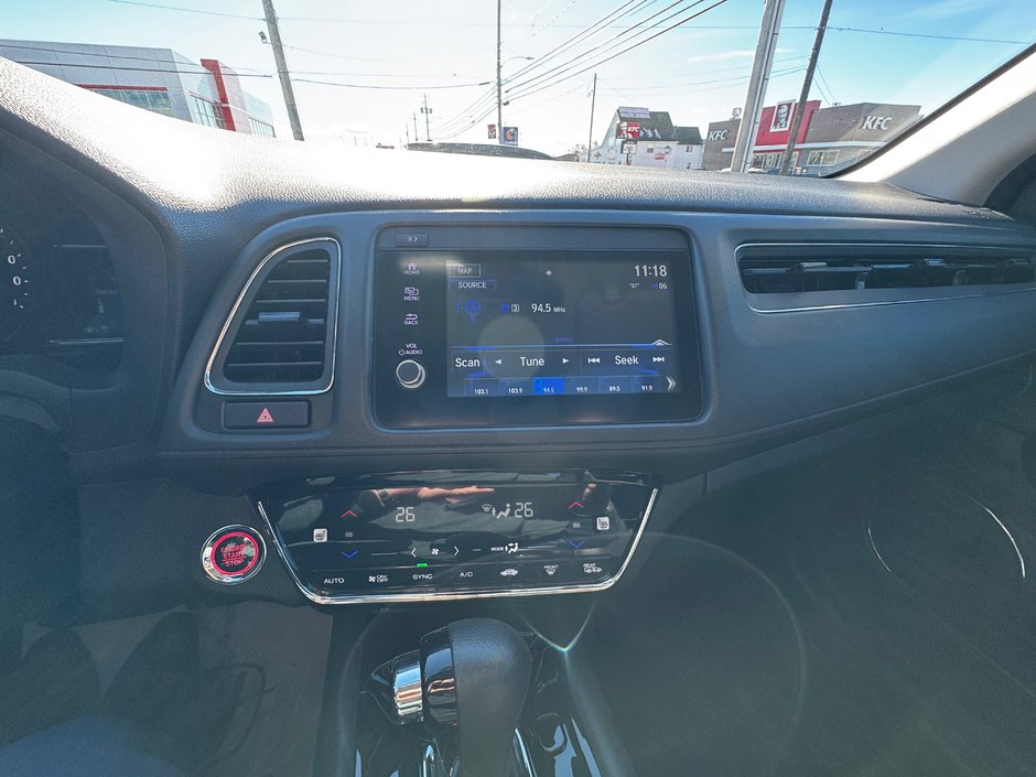 2019 Honda HR-V Touring-16