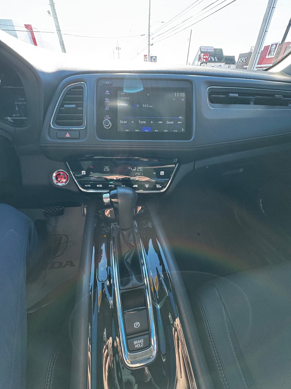 2019 Honda HR-V Touring-15