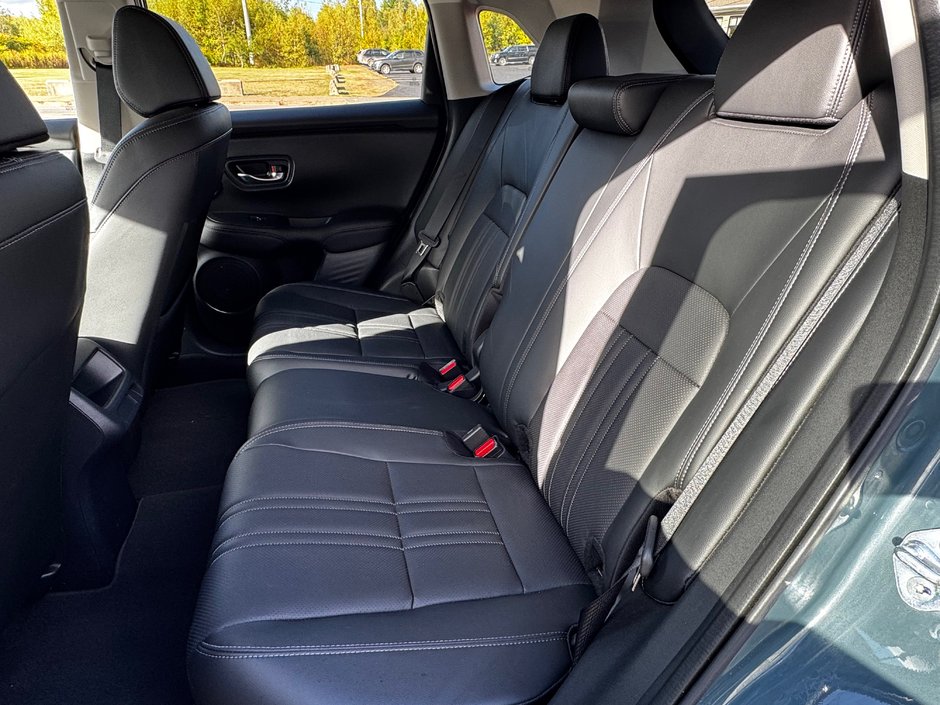 2023 Honda HR-V EX-L Navi-9