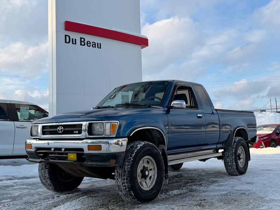 Toyota 4WD Pickups Un * RARE SURVIVOR * V6 MANUELLE 4X4 / 1992 à Thetford Mines, Québec
