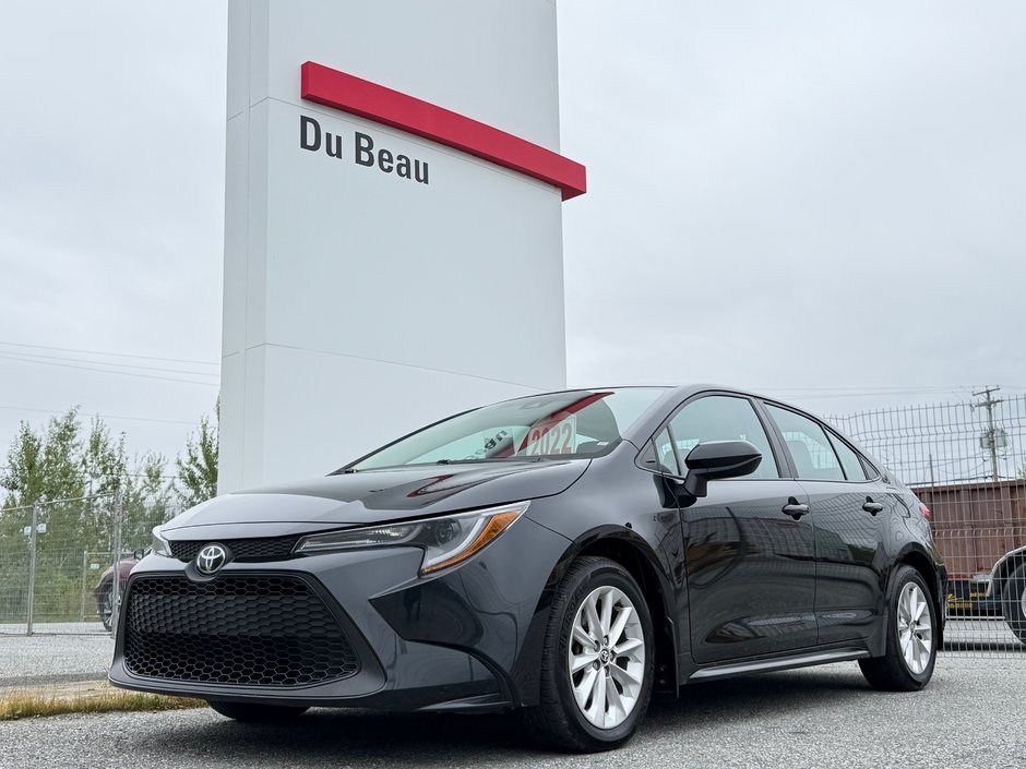 2022 Toyota Corolla LE AMELIORÉ / TOIT/ IMPECCABLE in Thetford Mines, Quebec