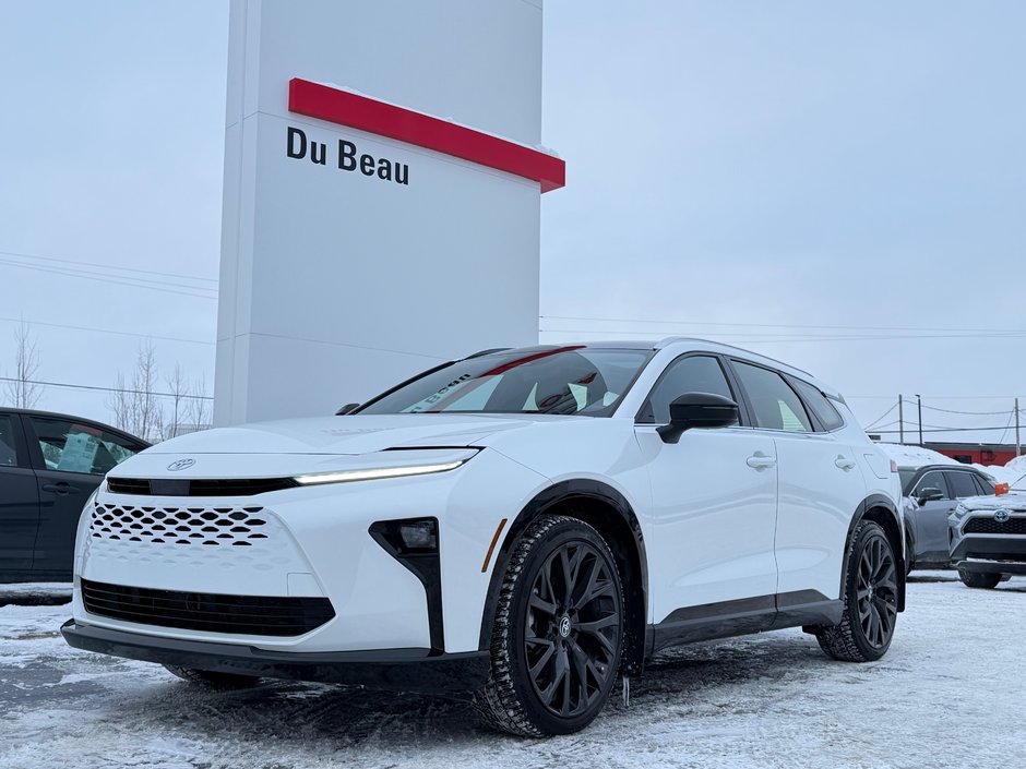 2025 Toyota Crown Signia LIMITED HYBRIDE AWD /  LE MOINS CHER DU NET !! / in Thetford Mines, Quebec