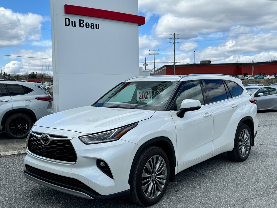 Highlander PLATINUM / ATT. REMORQUE TOYOTA / BLANC PERLE / CERTIFIE 2021 à Thetford Mines, Québec