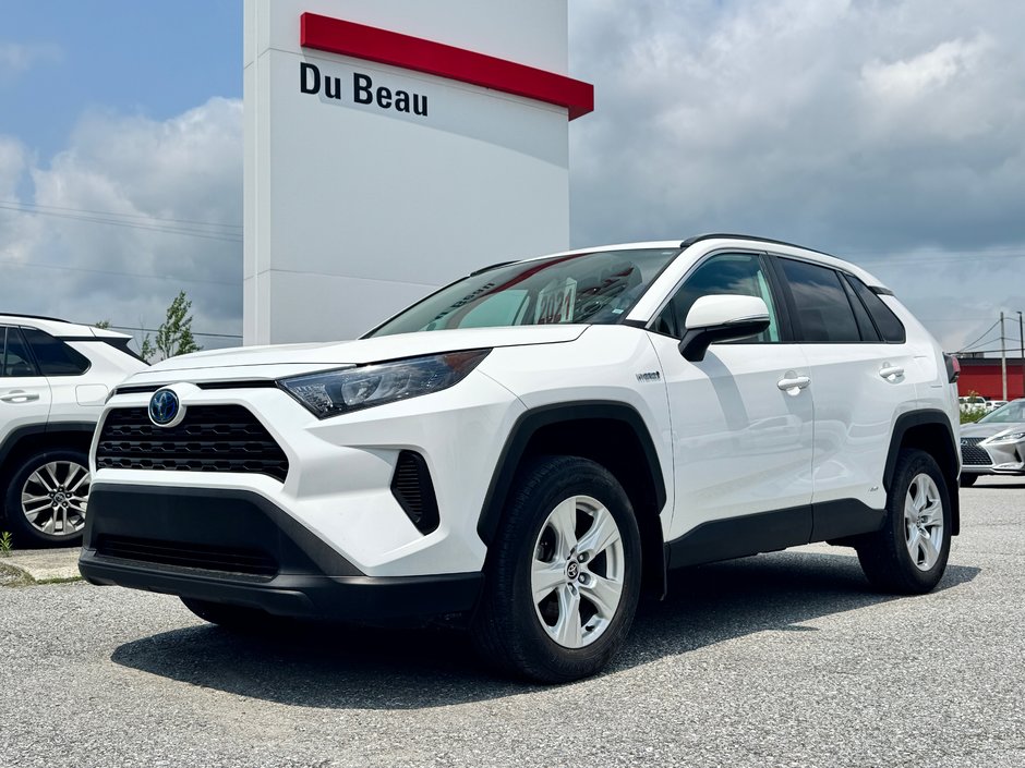 Toyota RAV4 HYBRIDE LE AWD / TRÈS BAS KM / TRÈS ÉCONOMIQUE / 2021 à Thetford Mines, Québec
