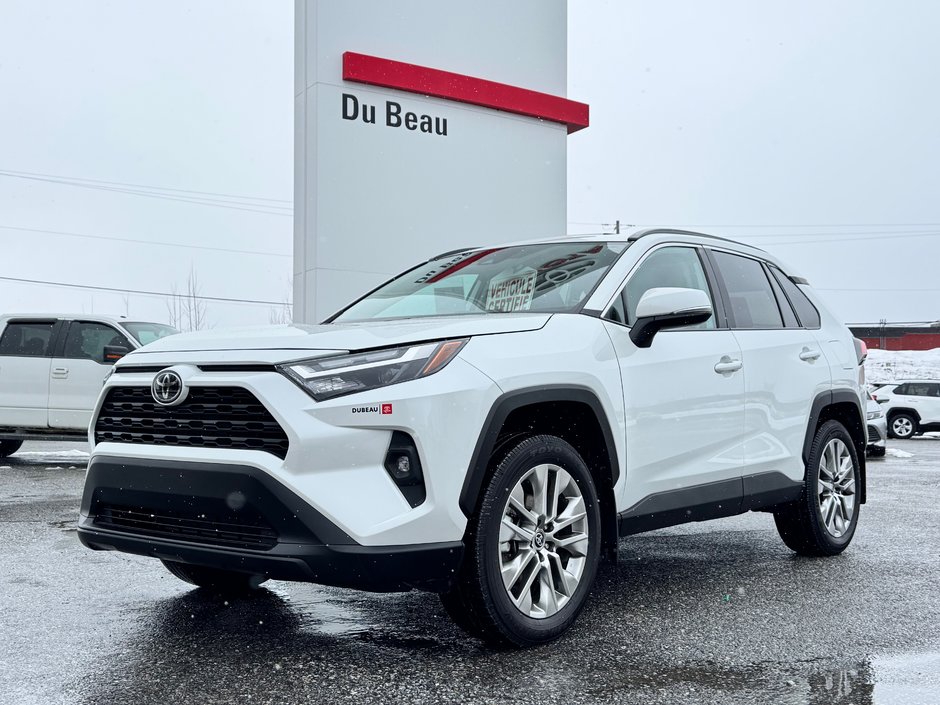 Toyota RAV4 XLE PREMIUM AWD / 12.500KM / ÉTAT NEUF / HITCH / 2024 à Thetford Mines, Québec