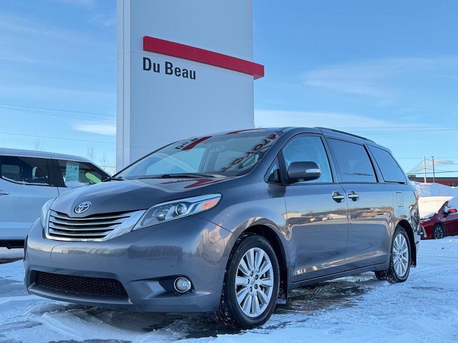 Toyota Sienna LIMITED FWD / LA TOTALE ! / INSPECTÉ SÉCURITAIRE / 2017 à Thetford Mines, Québec