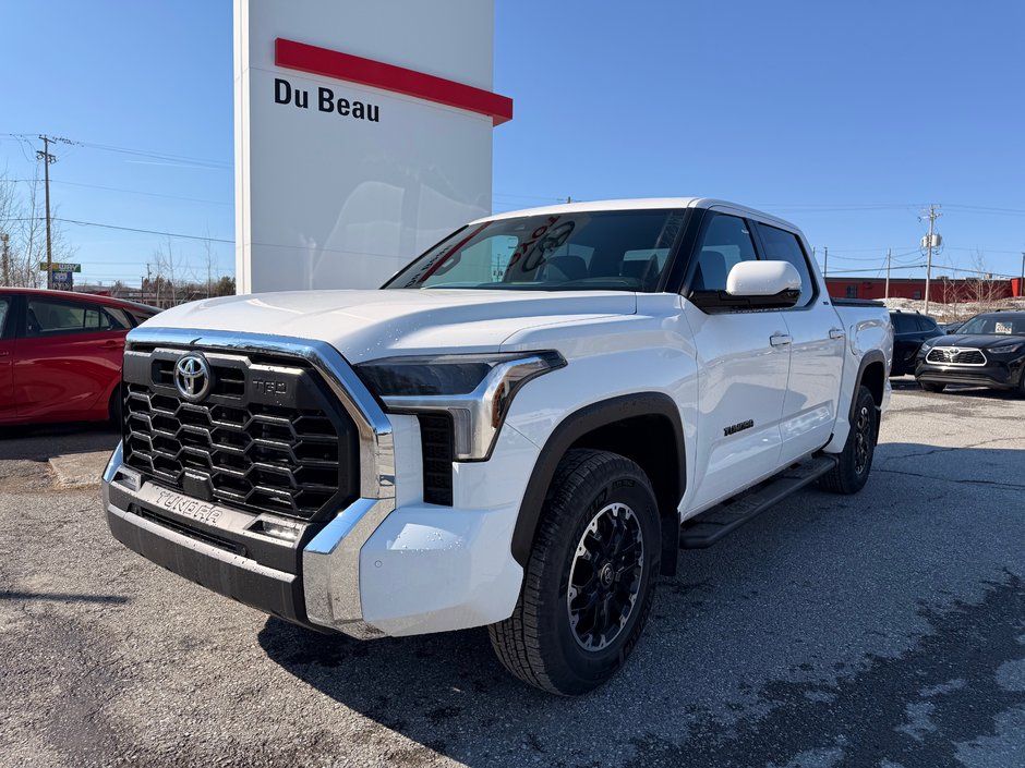 Toyota Tundra TRDOFFROAD / MARCHEPIED / TOILE SOUPLE / TAG 2026 à Thetford Mines, Québec
