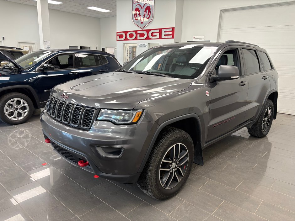 2017 Jeep Grand Cherokee Trailhawk in Paspébiac, Quebec