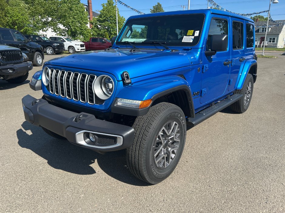 Jeep WRANGLER 4-Door SAHARA 2025 à Paspébiac, Québec