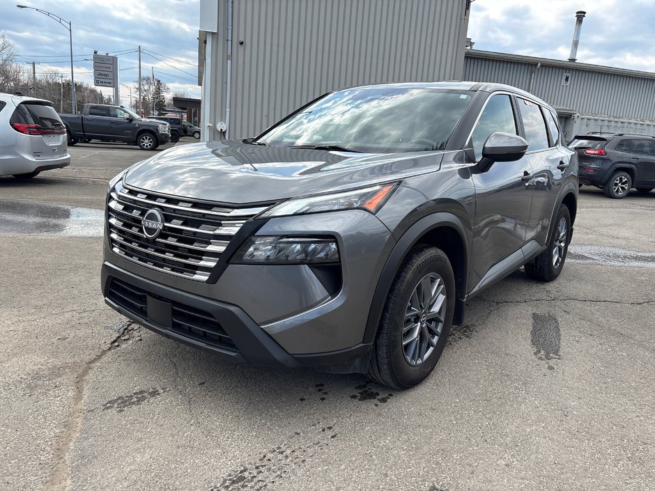 2024 Nissan Rogue S in Paspébiac, Quebec