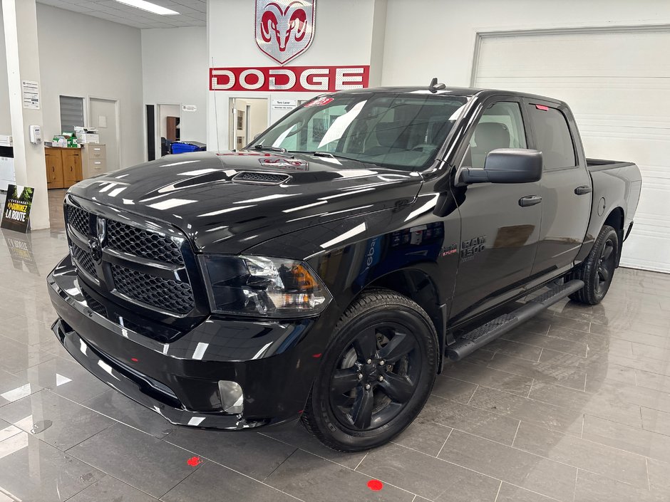 Ram 1500 Classic Express 2023 à Paspébiac, Québec