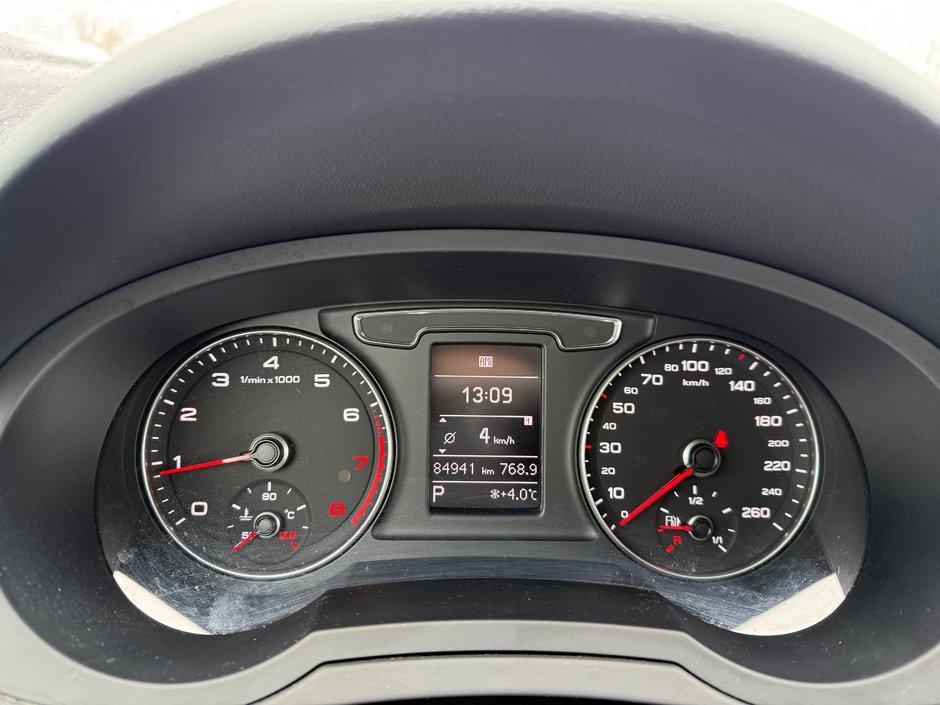 2016 Audi Q3 Technik-14