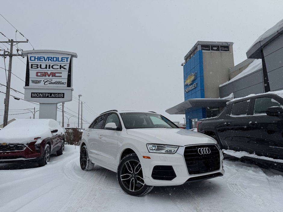 2016 Audi Q3 Technik in Drummondville, Quebec - w940px