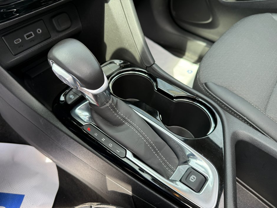 Buick Encore GX Select 2022-17