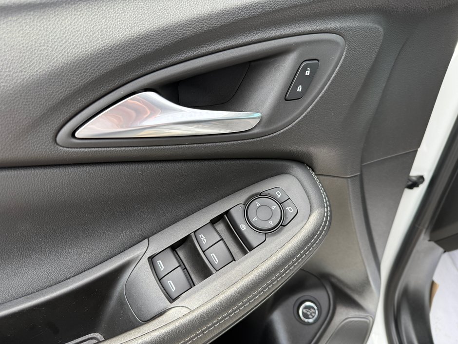 Buick Encore GX Select 2022-10