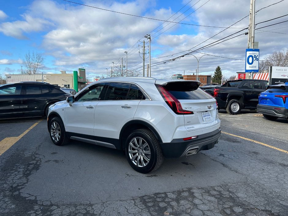 2022 Cadillac XT4 Luxury AWD AWD Premium Luxury-4