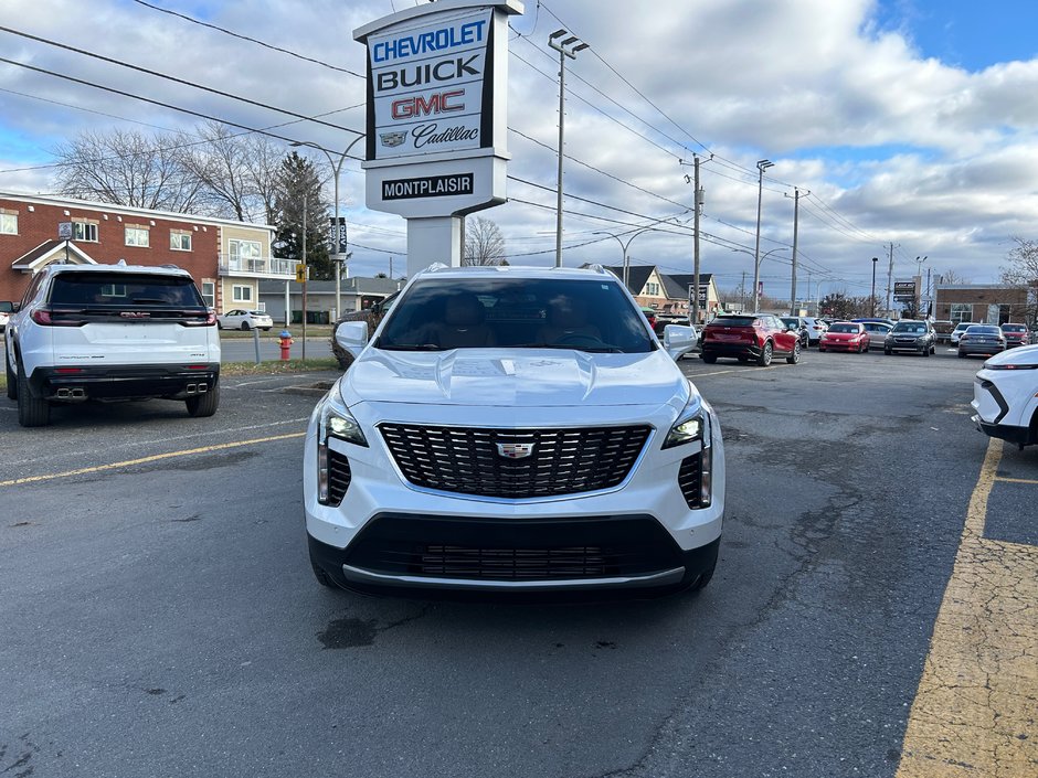 2022 Cadillac XT4 Luxury AWD AWD Premium Luxury-1