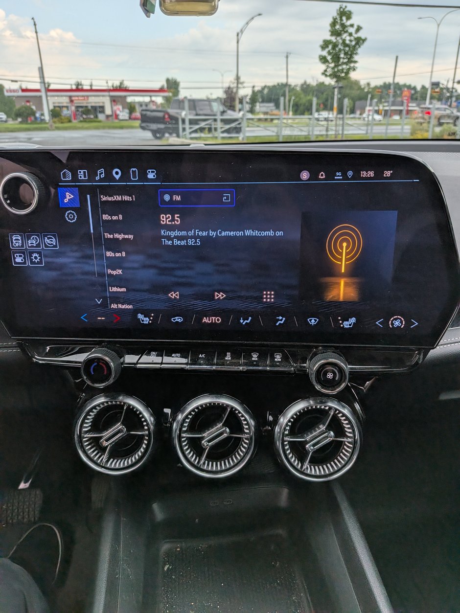 2025 Chevrolet Blazer EV AWD LT-14