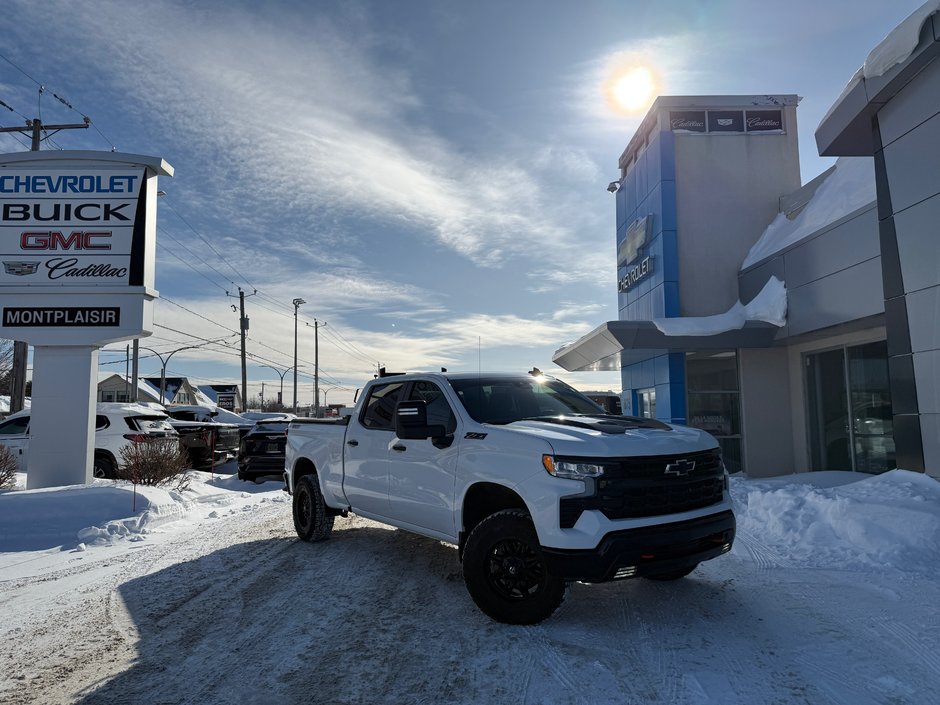 2023 Chevrolet Silverado 1500 LT Trail Boss in Drummondville, Quebec - w940px