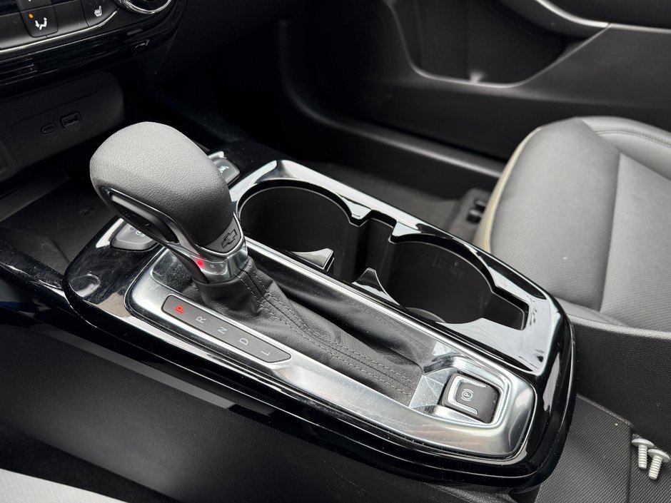 2025 Chevrolet Trax ACTIV-16