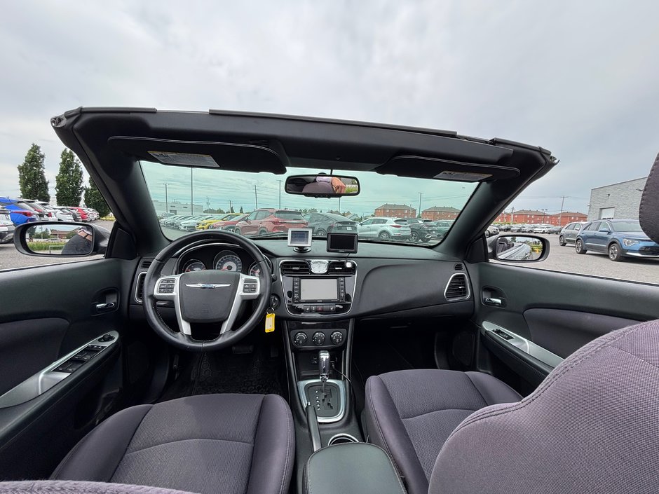 Chrysler 200 TOURING Touring 2013 Convertible