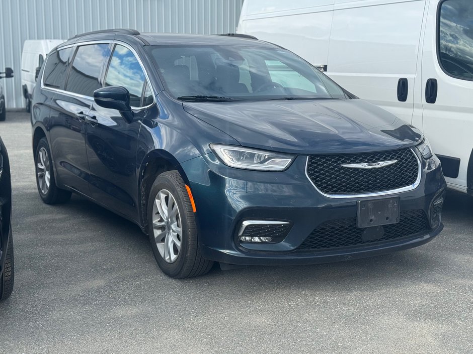 Chrysler Pacifica TOURING AWD // STOW & GO 2022 à Sherbrooke, Québec