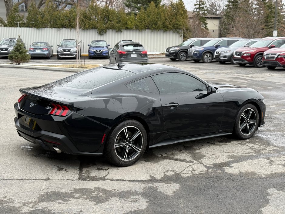 2024 Ford Mustang ECOBOOST-4