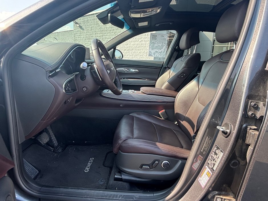 2023 GENESIS GV70 2.5T Advanced Plus Apple Car Play - Sunroof - Leather