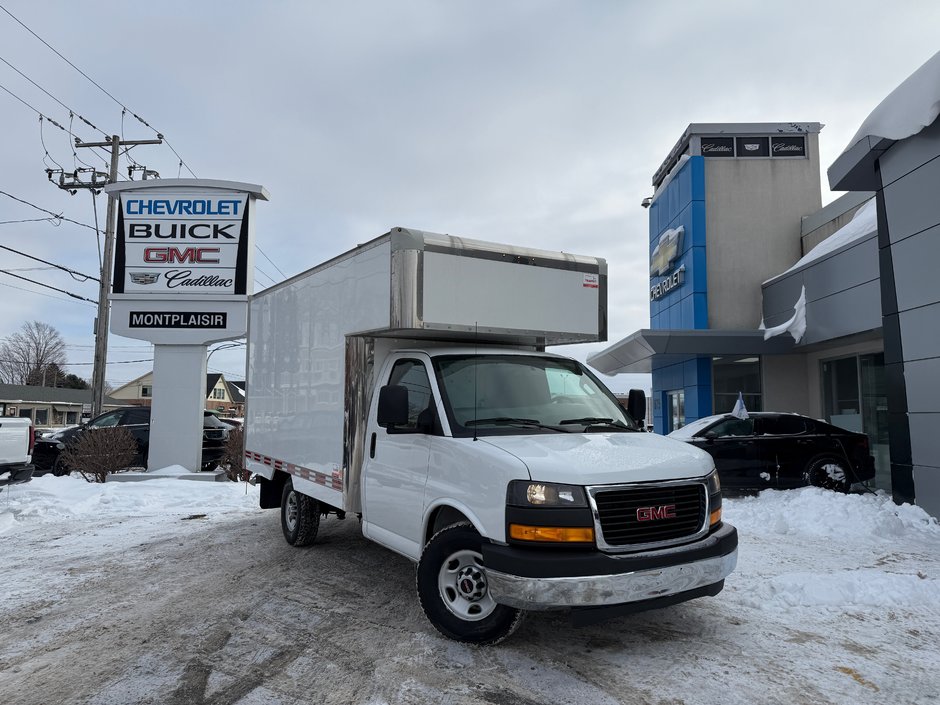 GMC Savana Commercial Cutaway TRONQUÉ 2018 à Drummondville, Québec - w940px