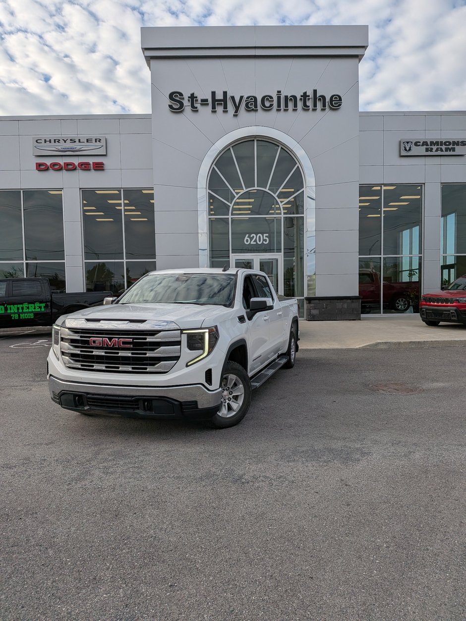 GMC Sierra 1500 SLE 2023 à Saint-Hyacinthe, Québec
