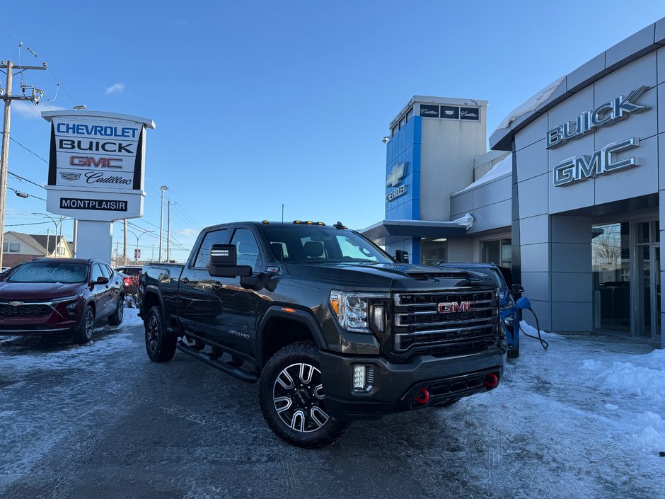 2023 GMC Sierra 2500HD AT4 in Drummondville, Quebec - w940px