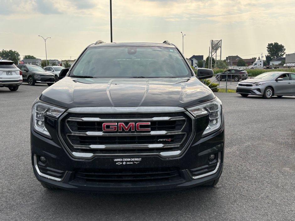 2022 GMC Terrain AT4 Awd + Leather + Navigation + Sunroof + Carplay